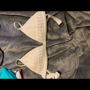 White triangl bikini top